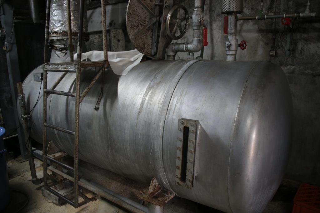 伊是名酒造　蒸留器